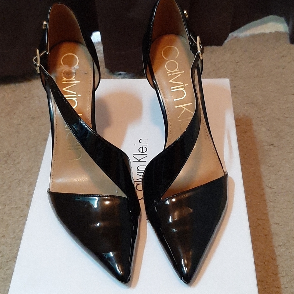 Calvin Klein Pumps